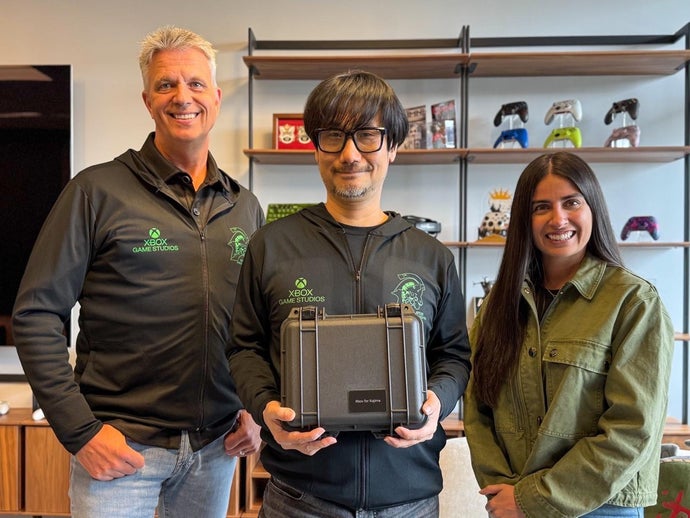 Hideo Kojima visita a Xbox